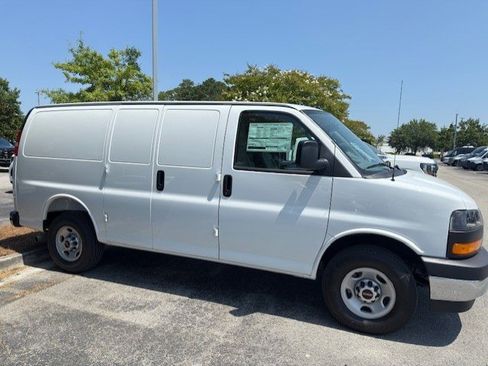New 2025 GMC Savana 2500 w/ Driver Convenience Package image 2