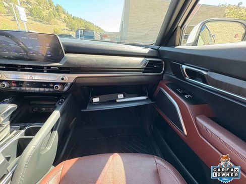 Certified 2023 Kia Telluride EX w/ EX Captain's Chair Package AWD/4WD image 25