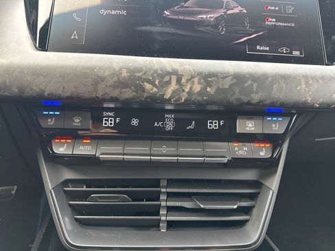 New 2026 Audi RS e-tron GT performance image 39