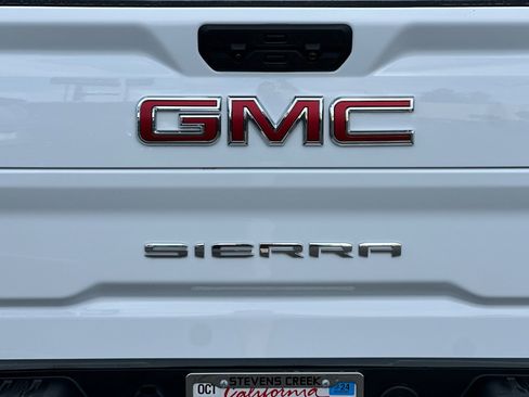 Used 2024 GMC Sierra 2500 SLT w/ Max Trailering Package image 45
