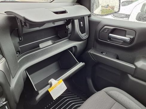 Used 2025 Chevrolet Silverado 1500 Custom Trail Boss AWD/4WD image 18