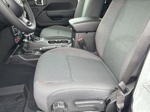 New 2026 Jeep Wrangler Unlimited Rubicon image 18