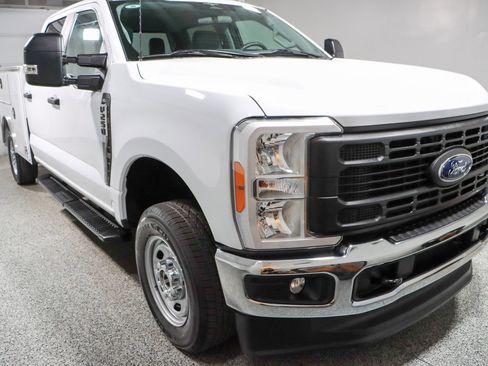 Used 2023 Ford F250 XL w/ XL Driver Assist Package AWD/4WD image 6
