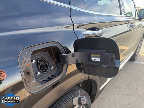 Used 2023 Hyundai Santa Fe SEL Convenience image 4