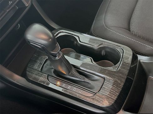 Used 2022 GMC Canyon Elevation w/ Trailering Package image 16