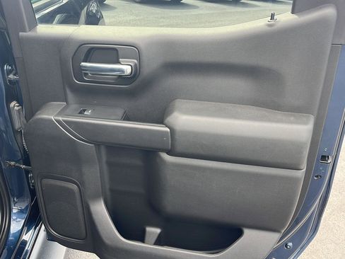 Used 2021 Chevrolet Silverado 1500 LT AWD/4WD image 25
