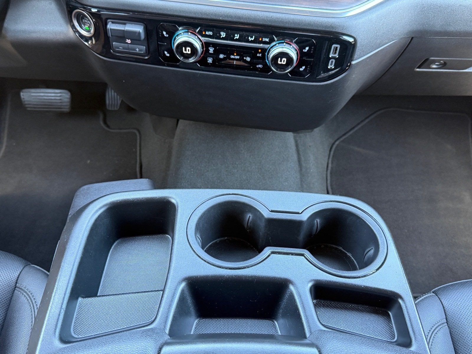 Used 2025 GMC Sierra 1500 SLT AWD/4WD image 19