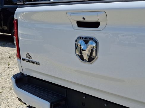 Used 2022 RAM 1500 Big Horn AWD/4WD image 18