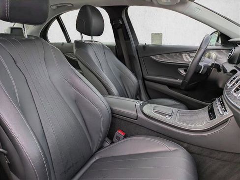 Used 2022 Mercedes-Benz E 350 Sedan image 23