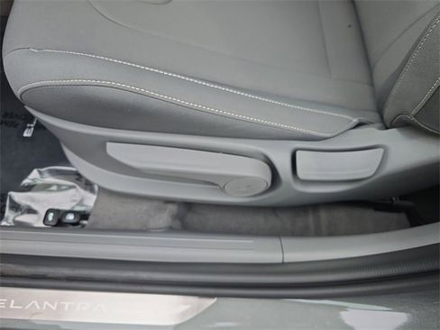New 2026 Hyundai Elantra Sport image 12