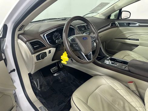 Used 2017 Ford Fusion Platinum AWD/4WD image 14