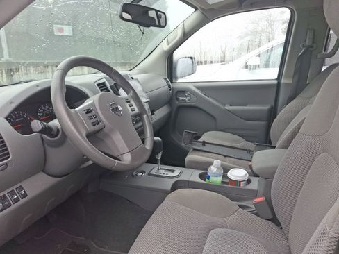 Used 2020 Nissan Frontier SV image 10