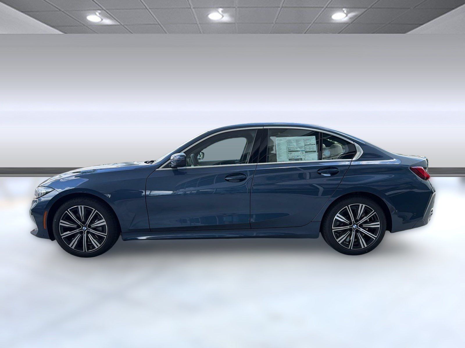 Used 2026 BMW 330i Sedan w/ Premium Package RWD image 2