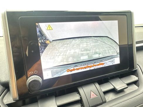 Used 2024 Toyota RAV4 LE FWD image 65