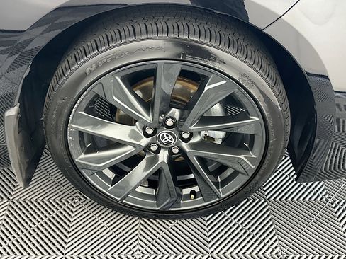 Used 2025 Toyota Corolla SE FWD image 11