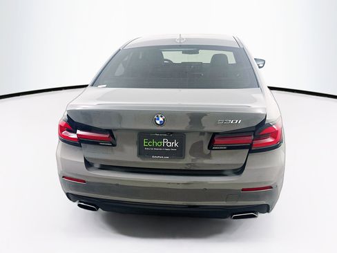 Used 2022 BMW 530i w/ Premium Package image 7