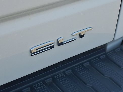 Used 2024 GMC Sierra 1500 SLT w/ SLT Convenience Package AWD/4WD image 30