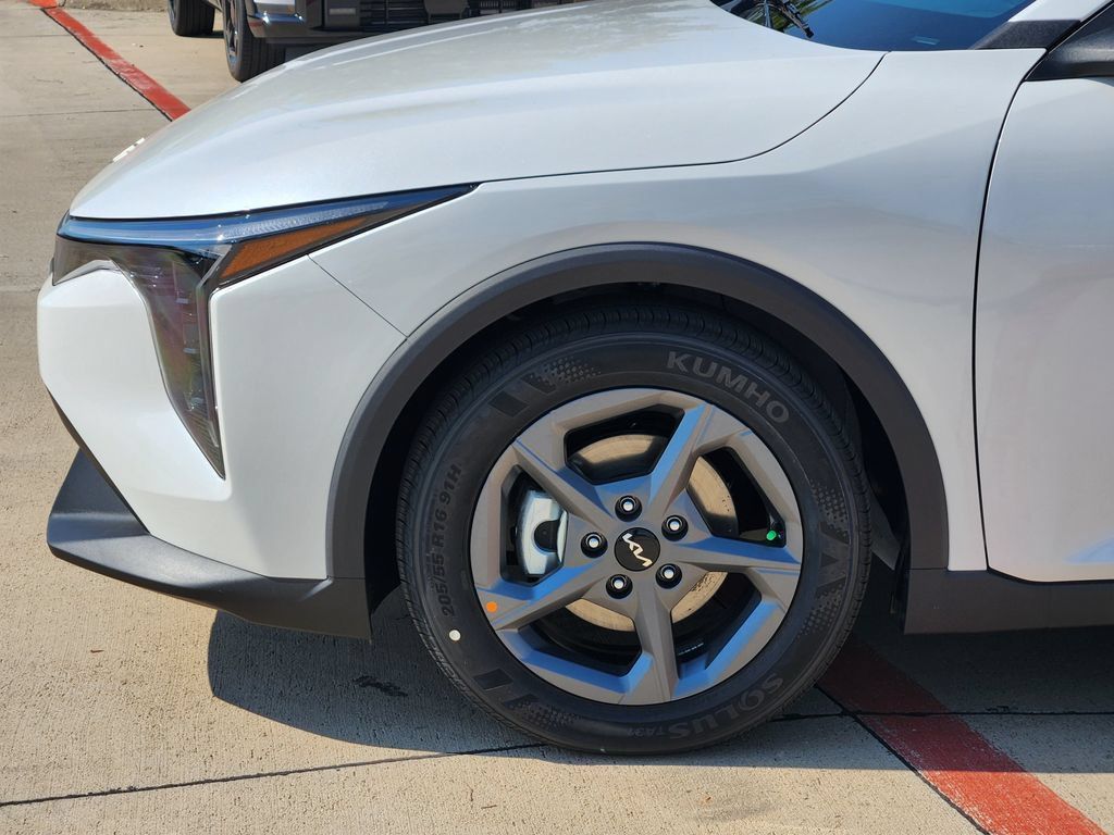 New 2026 Kia K4 FWD image 7