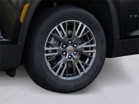 New 2026 Chevrolet Traverse LT image 9