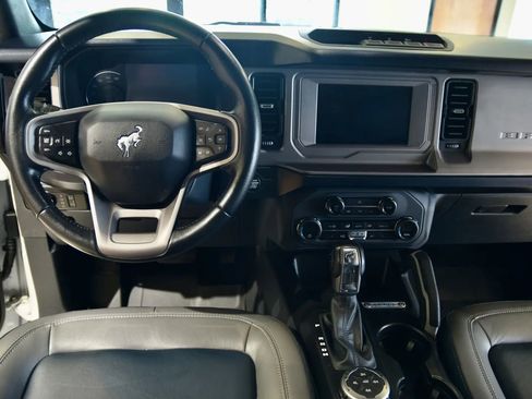 Used 2023 Ford Bronco Outer Banks AWD/4WD image 16