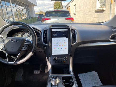 Used 2022 Ford Edge SEL image 33