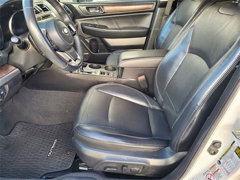 Used 2019 Subaru Outback 2.5i Limited image 17