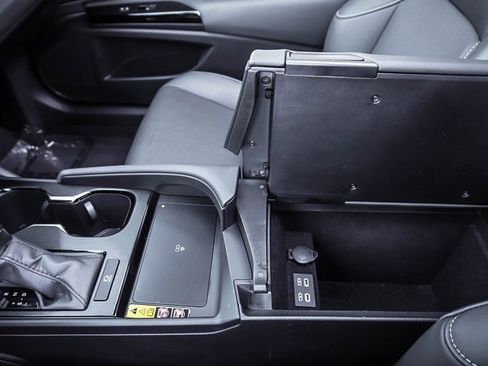 Certified 2024 Lexus ES 350 w/ Premium Package image 18