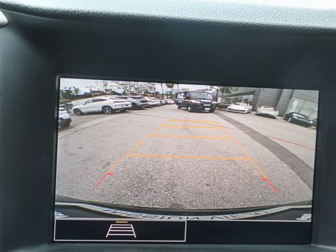 Used 2022 GMC Terrain SLE w/ Driver Convenience Package image 25