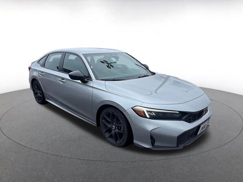 Used 2025 Honda Civic Sport image 4