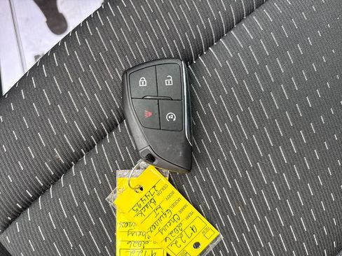 Used 2026 Chevrolet Equinox LT FWD image 39
