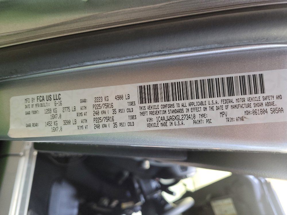 Used 2016 Jeep Wrangler Sport AWD/4WD image 33