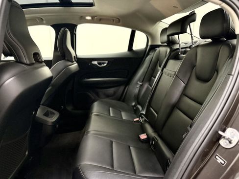Used 2024 Volvo S60 B5 Core FWD image 14