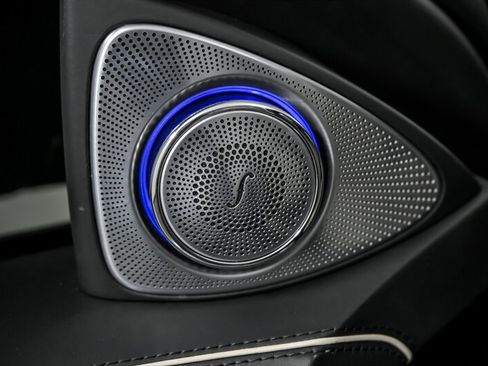 Used 2020 Mercedes-Benz Maybach S 560 4MATIC image 16