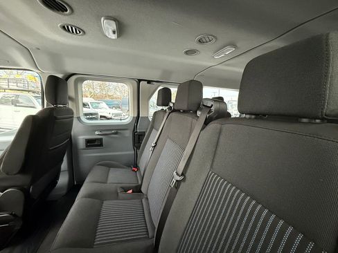 Used 2018 Ford Transit 350 XL image 17