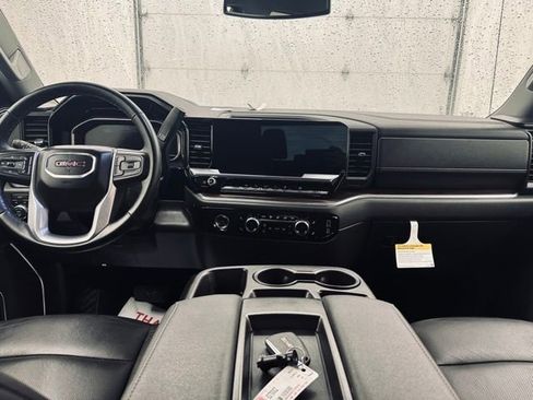 Used 2024 GMC Sierra 1500 SLT image 14