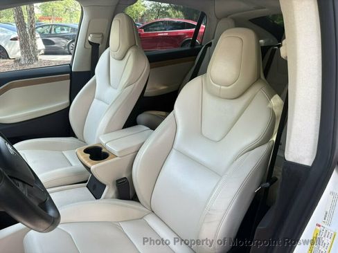 Used 2018 Tesla Model X 75D AWD/4WD image 14