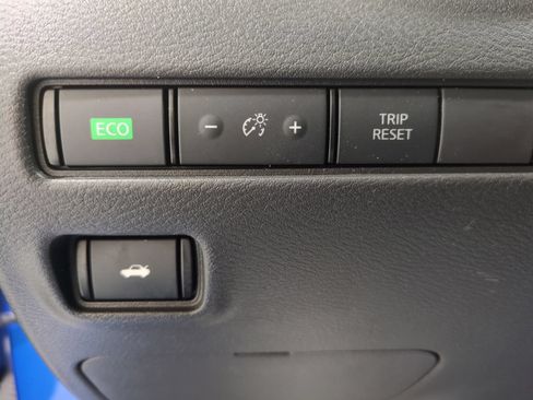 Used 2023 Nissan Sentra SV w/ All-Weather Package FWD image 17