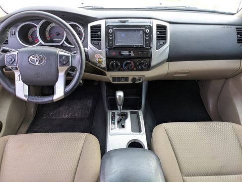 Used 2015 Toyota Tacoma PreRunner w/ SR5 Package image 13