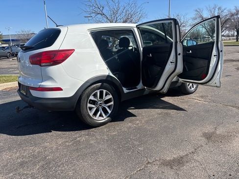 Used 2015 Kia Sportage LX image 30