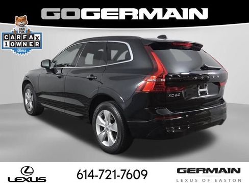 Used 2022 Volvo XC60 B5 Momentum AWD/4WD image 11