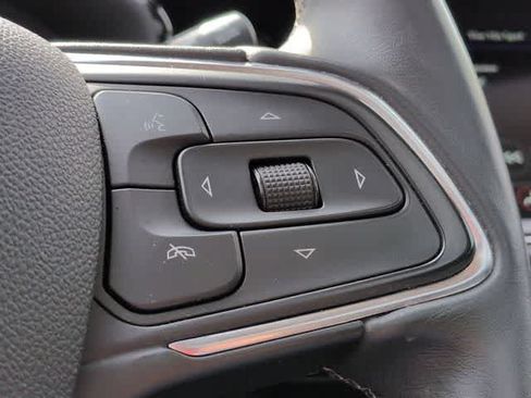 Used 2023 Buick Envision Essence w/ Sport Touring Package AWD/4WD image 26