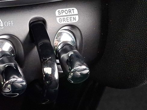 Certified 2024 MINI Cooper SE image 25