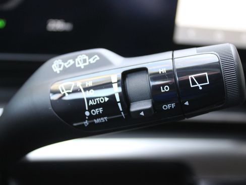 New 2026 Kia Carnival SX w/ SX Dark Edition Package FWD image 42