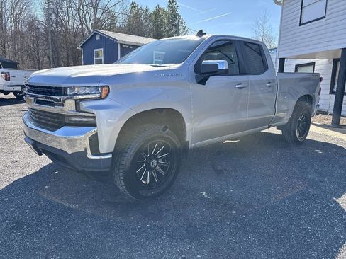 Used 2020 Chevrolet Silverado 1500 LT image 9