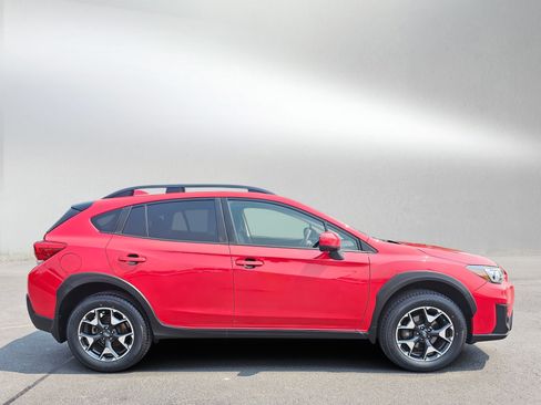 Used 2020 Subaru Crosstrek 2.0i Premium w/ Moonroof Package 1 AWD/4WD image 6