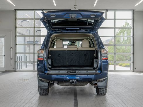 Used 2021 Toyota 4Runner SR5 Premium w/ Moonroof Package image 16