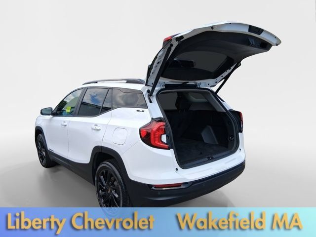 Used 2023 GMC Terrain SLE w/ Driver Convenience Package AWD/4WD image 9
