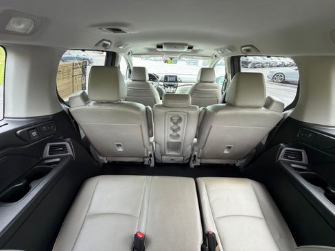 Used 2018 Honda Odyssey Elite image 34