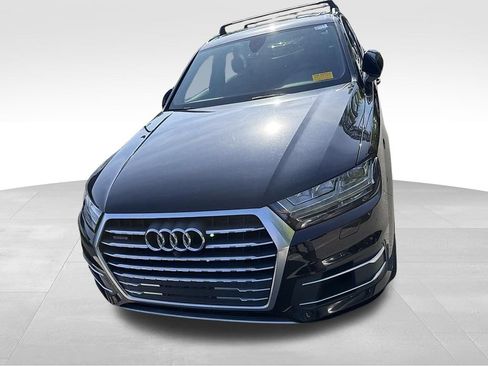 Used 2019 Audi Q7 3.0T Premium Plus w/ Premium Plus Package AWD/4WD image 2