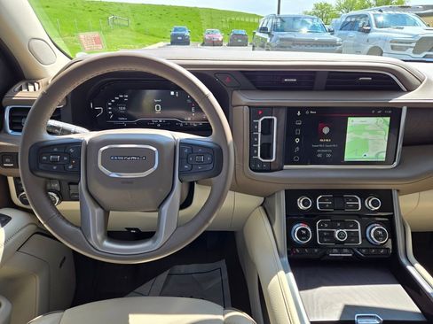 Used 2023 GMC Yukon Denali w/ Max Trailering Package AWD/4WD image 20